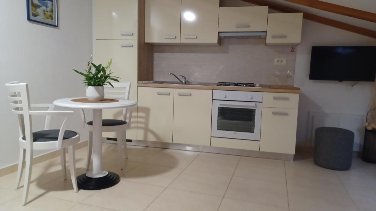 Apartmani Amra Novi Vinodolski Exteriér fotografie